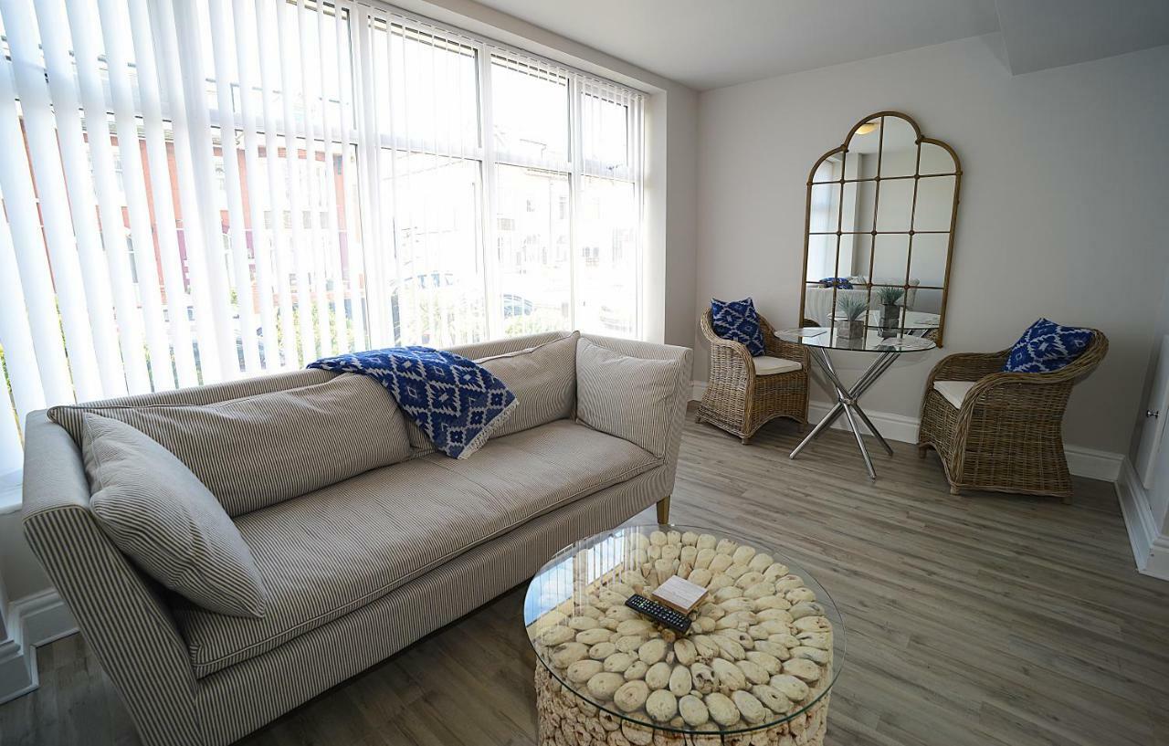 Twelve Apartments Blackpool Exterior photo